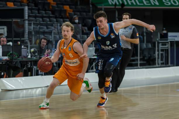 在极短时间 在极短时间