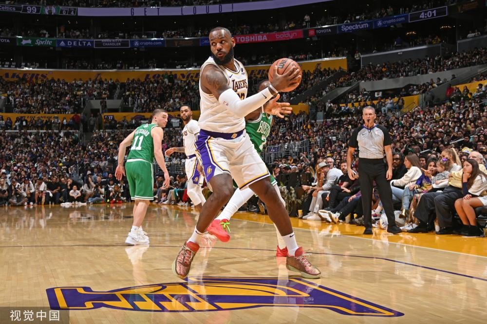 迈出了新的 迈出了新的